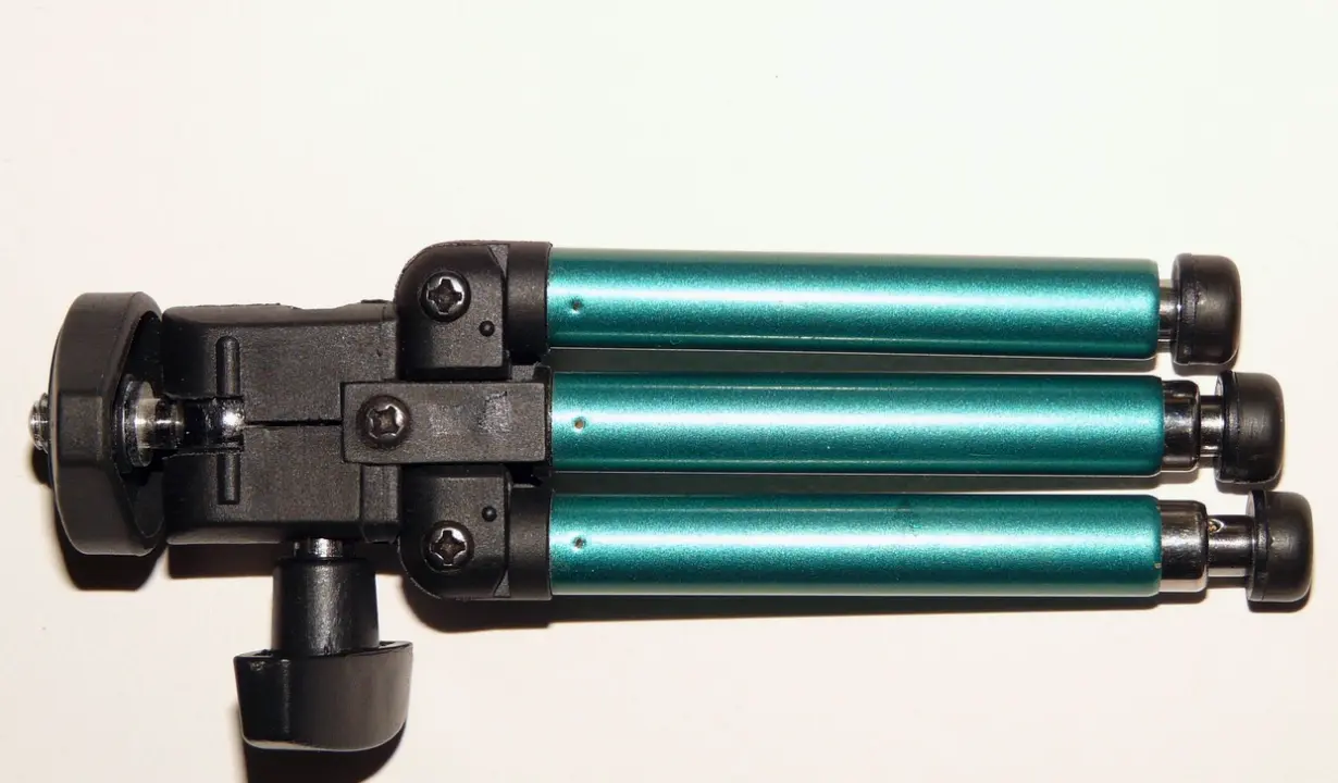Focus Peaking Explained: What the Coloured Edges Really Tell You